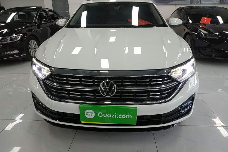 Used Volkswagen Sagitar 2025 Revised 300TSI DSG Excellence Edition
