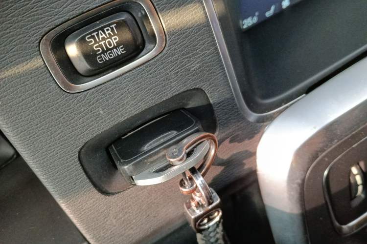 Used Volvo S60 2016 S60L T4 Zhiyuan Edition
