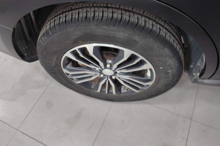 Used Geely Auto Vision X6 2018 1.8L Manual 4G Connect Luxury Edition