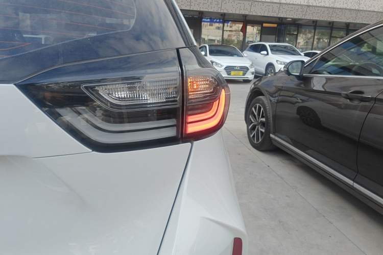 Used Honda LIFE 2021 1.5L CVT SPORT Heartbeat Edition
