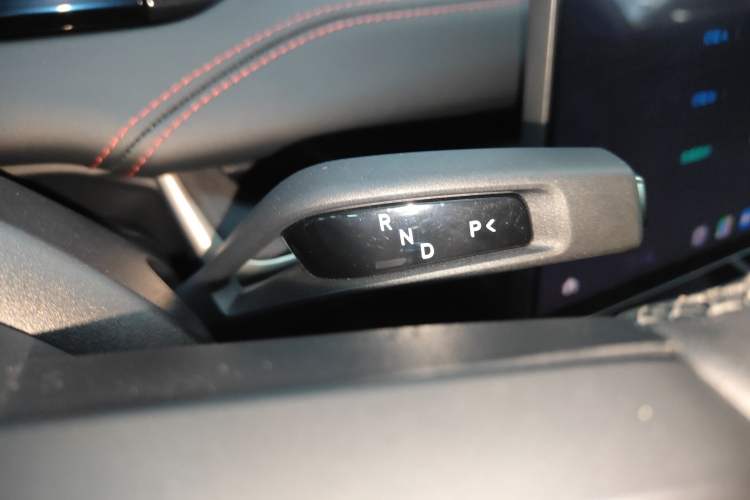 Used  SU7 2024 Rear-Drive Long-Range Intelligent Driving Version
