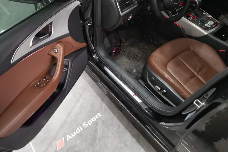 Used Audi A6L 2018 30th Anniversary Edition 45 TFSI quattro Sport model
