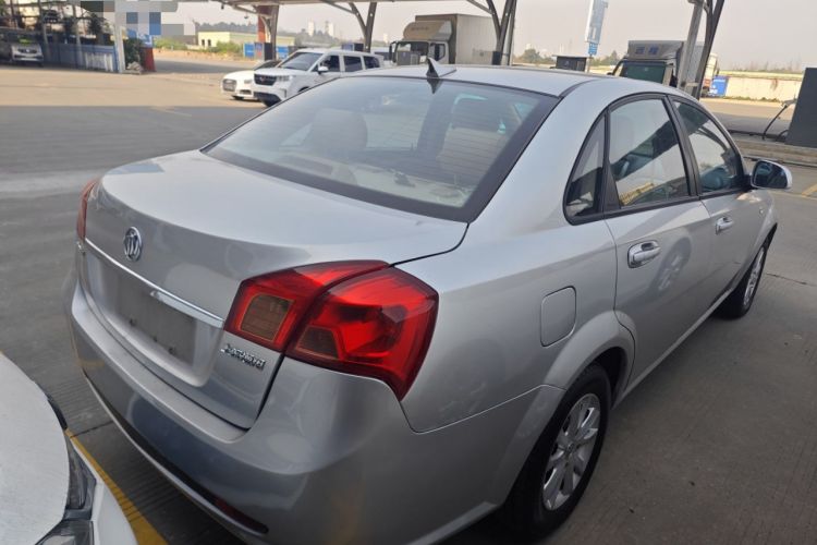 Used Buick Excelle 2013 1.5L Automatic Classic Model
