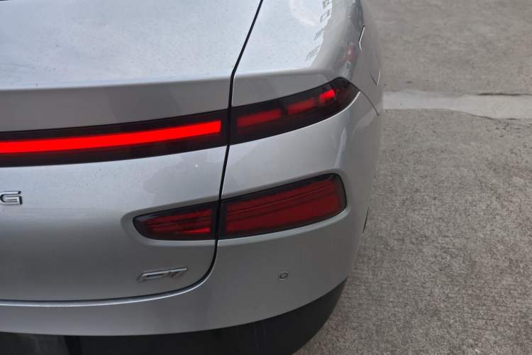 Used XPeng P7 2023 P7i 702 Pro