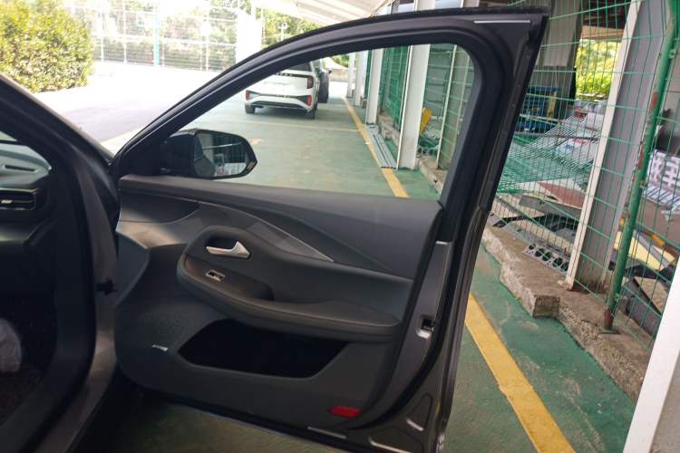 Used ARCFOX Alpha S 2023 525E Forest Edition 175kW