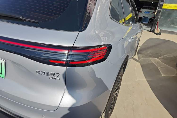 Used  Galaxy Xingjian 7 EM-i 2025 120km Flagship Edition
