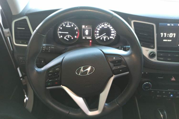 Used Hyundai Tucson 2015 1.6T Dual-Clutch Two-Wheel-Drive Smart Model
