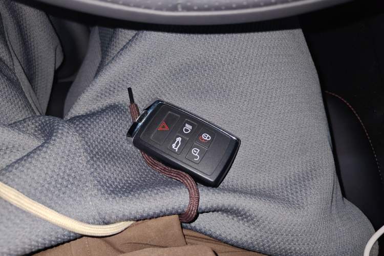 Used Land Rover Discovery Sport 2022 Revised Version 249 PS R-Dynamic S Performance Edition 5 Seats
