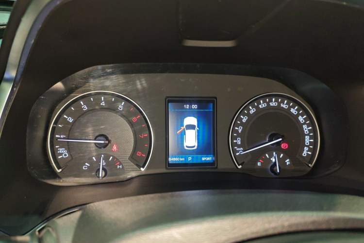 Used Wey VV5 2019 Upgraded Model 2.0T Two-Wheel Drive Ultra-Luxury Version China V Standard
