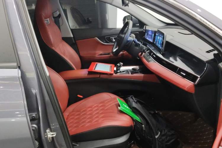 Used Chery Tiggo 7 PLUS 2023 Champion Edition 1.6 TGDI DCT Extraordinary Version
