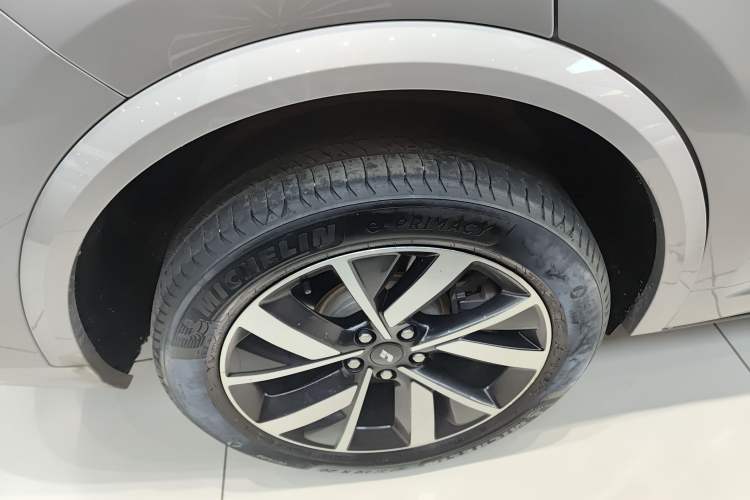 Used Li Auto L8 2023 Pro Model
