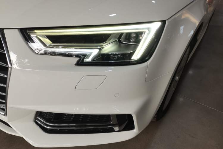 Used Audi A4L 2018 30th Anniversary Edition 40 TFSI Trendy Model