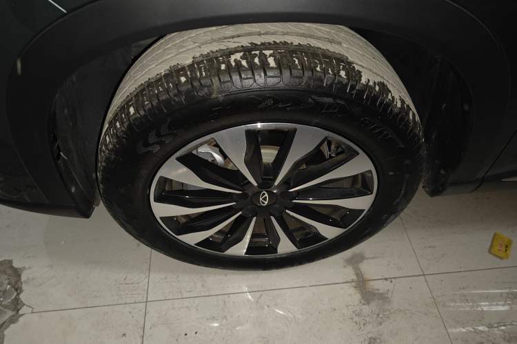 Used Chery Tiggo 8 PLUS 2025 290TGDI DCT Prestige 5-Seater
