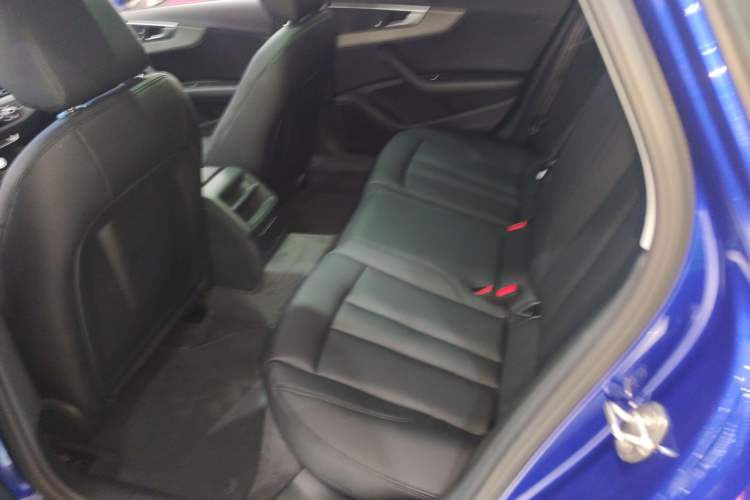 Used Audi A4L 2019 40 TFSI Ambition China VI
