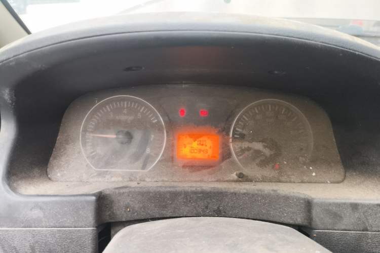 Used FORTHING Lingzhi 2014 V3 1.5L 5-seat Standard Model I