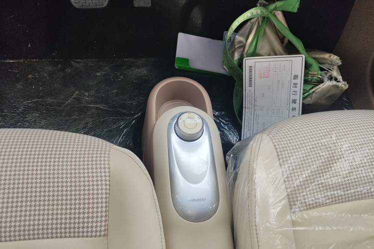 Used Wuling Hongguang MINIEV 2025 Four-Door Version Advanced Edition
