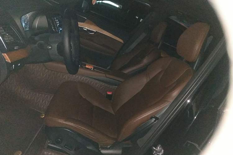 Used Volvo XC90 2021 B5 SmartDrive Luxury Edition 5-seater