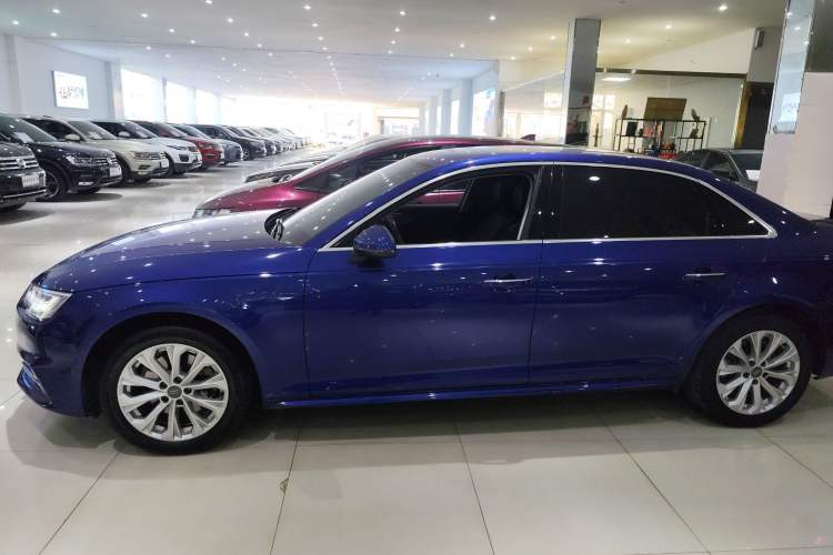 Used Audi A4L 2019 40 TFSI Ambition China VI
