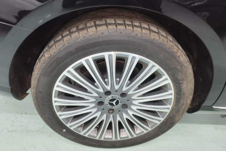 Used Mercedes-Benz E-Class 2023 Updated E 300 L Fashion Edition
