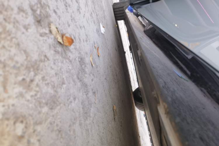 Used Li Auto MEGA 2025 Home Family Special Edition
