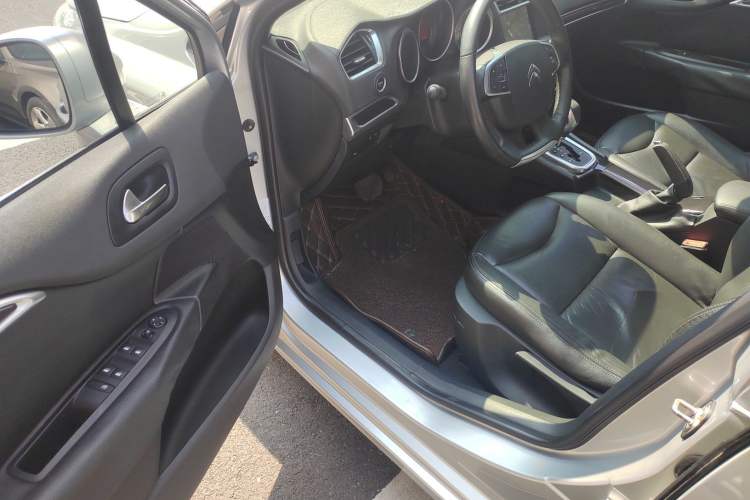 Used Citroen C4L 2013 1.8L Automatic Jingzhi Edition
