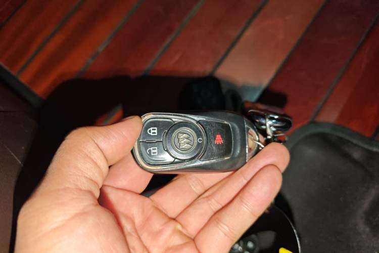 Used Buick GL8 2022 Land Business Class 652T Luxury Model