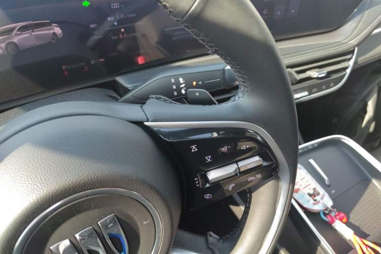 Used Buick LaCrosse 2025 28T Platinum Edition