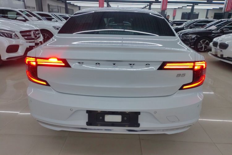 Used Volvo S90 2021 B5 Zhiyuan Luxury Edition
