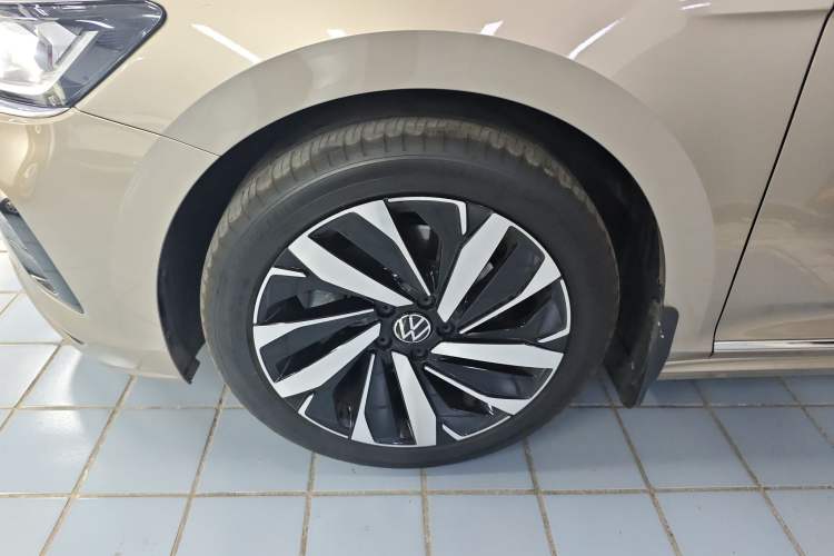 Used Volkswagen Passat 2022 330TSI Elite Edition Custom Version