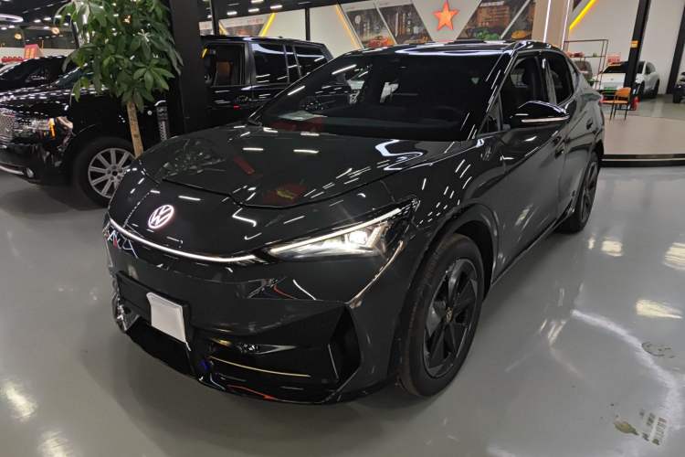 Used Volkswagen ID.UNYX 2025 Pro model
