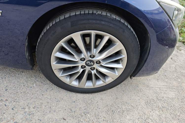 Used Infiniti Q50L 2018 2.0T Enjoyment Version China VI Standard