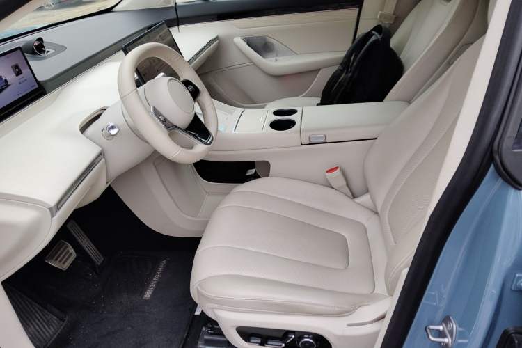 Used Hima Luxeed R7 2024 All-Electric 736 km Ultra