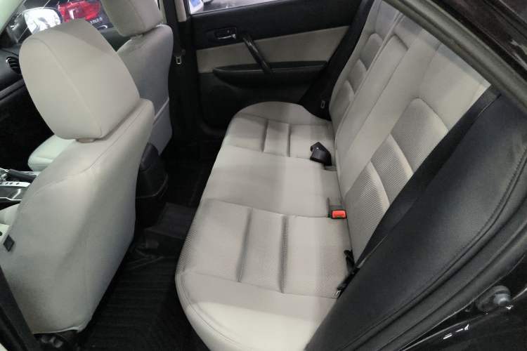 Used Mazda Mazda 6 2015 2.0L Automatic Fashion Edition
