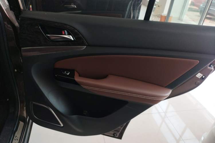 Used BYD S7 2016 2.0T Automatic Prestige Plus
