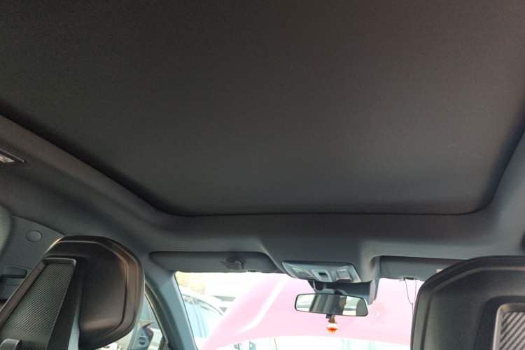 Used Changan UNI-V 2022 1.5T Prestige Version
