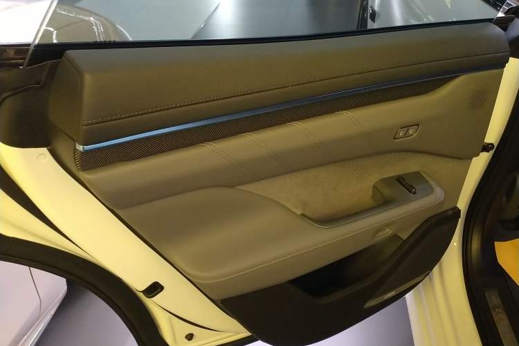 Used Zeekr 001 2024 WE Edition 100 kWh Rear-Drive
