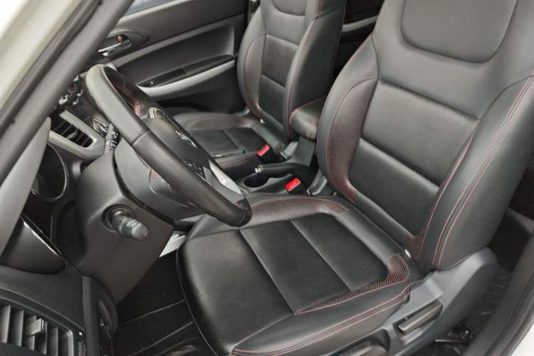 Used Changan CS35 2016 1.6L Manual Luxury Model China V Standard
