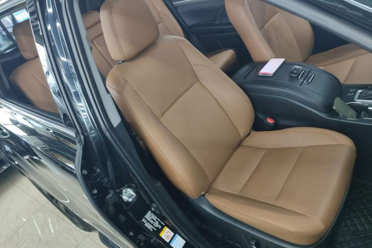 Used Toyota Highlander 2018 2.0T Four-Wheel Drive Knight Edition 7 Seats China VI Standard