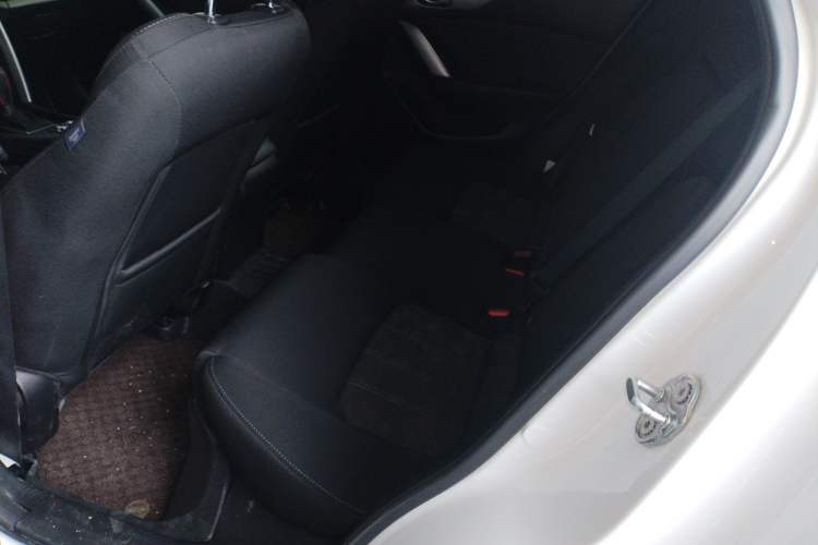 Used Mazda CX-4 2018 2.0L Automatic Two-Wheel Drive Blue Sky Dynamic Version China VI Standard