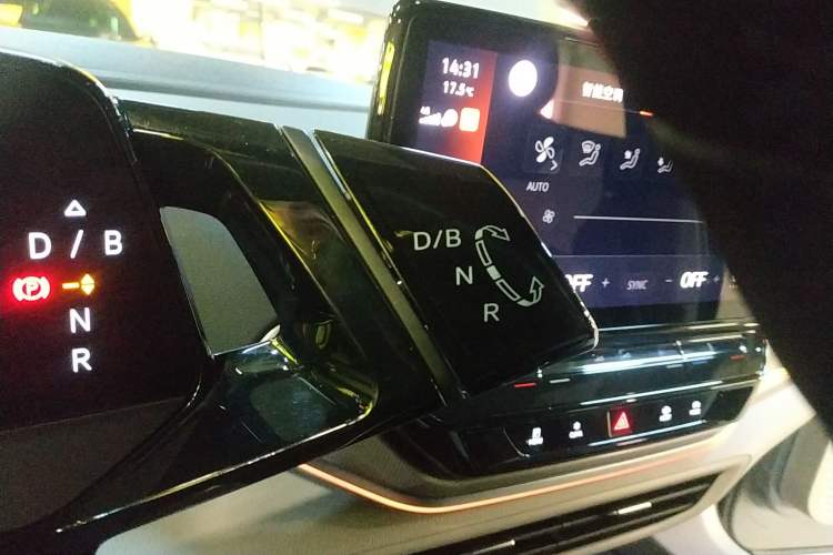 Used Volkswagen ID.4 CROZZ 2021 Long-Range PURE+ Two-Wheel Drive Version
