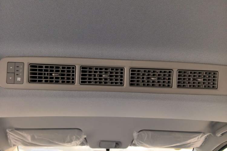 Used Wuling Hongguang New Energy 2024 All-Electric Model 300KM Standard Version
