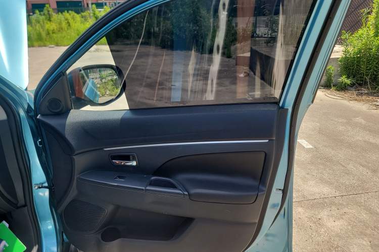 Used Mitsubishi ASX 2016 1.6L Manual Two-Wheel Drive Pioneer Edition
