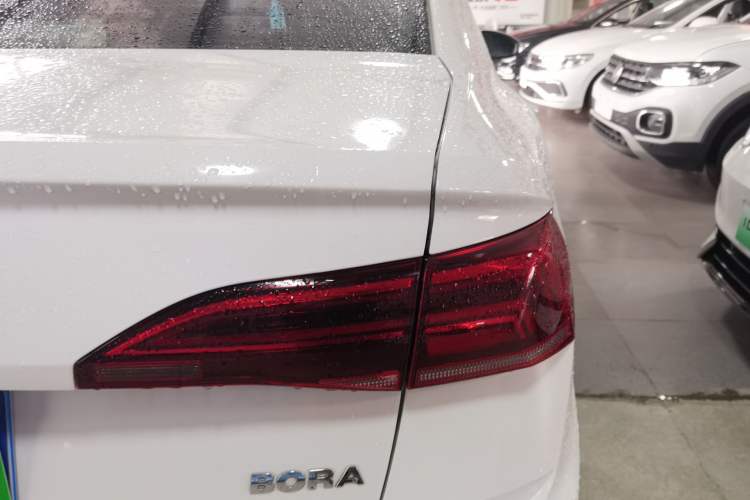 Used Volkswagen Bora 2019 Revised Version 1.5L Manual Fashion Edition China VI Standard
