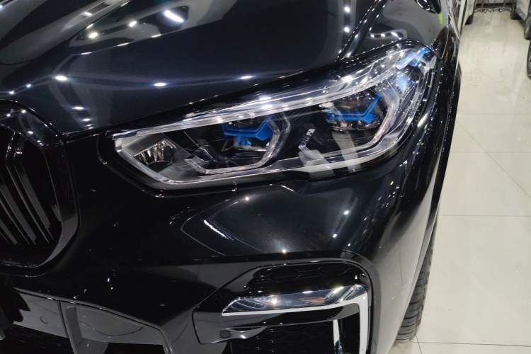 Used BMW X5 2022 Restyled xDrive 30Li Luxury Version M Sport Package
