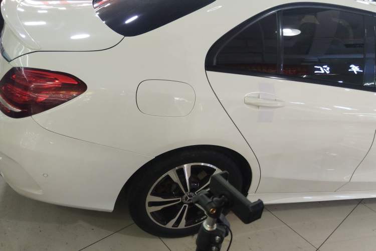 Used Mercedes-Benz C-Class 2017 Restyled C 200 Sport Edition
