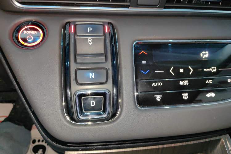 Used Honda Elysion 2022 2.0L eHEV Luxury Edition
