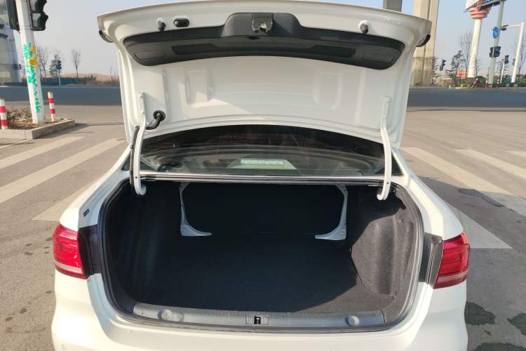 Used Volkswagen Lavida 2019 Lavida Start 1.5L Automatic Trendy Version China VI Standard