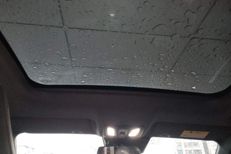 Used Changan UNI-V 2023 1.5T Prestige Model
