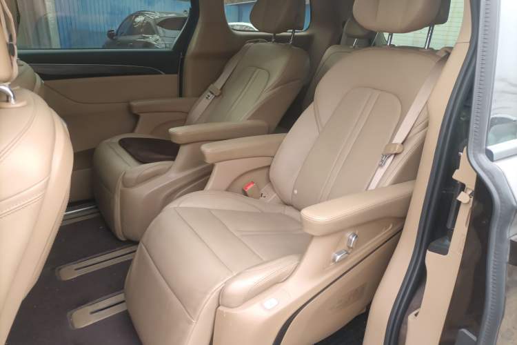 Used Buick GL8 2021 ES Landtrek 653T Luxury Model
