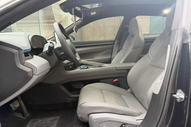 Used Zeekr 001 2025 WE Edition 95 kWh All-Wheel Drive
